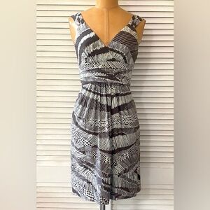 🆕 BCBGMAXAZRIA Dress Womens Size 0 Brown White Cocoa Combo Sleeveless Sheath